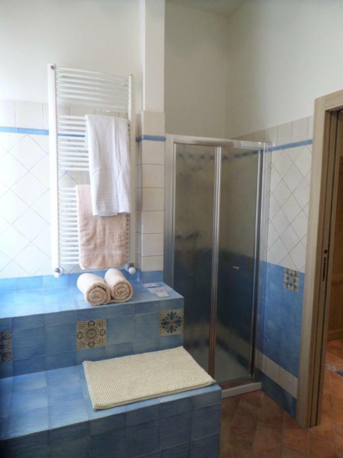 La Terrazza Apartment Palaia Bagian luar foto